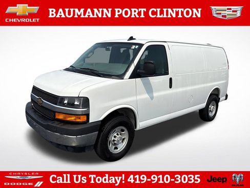 Used 2025 Chevrolet Express 2500 w/ Driver Convenience Package RWD image 1