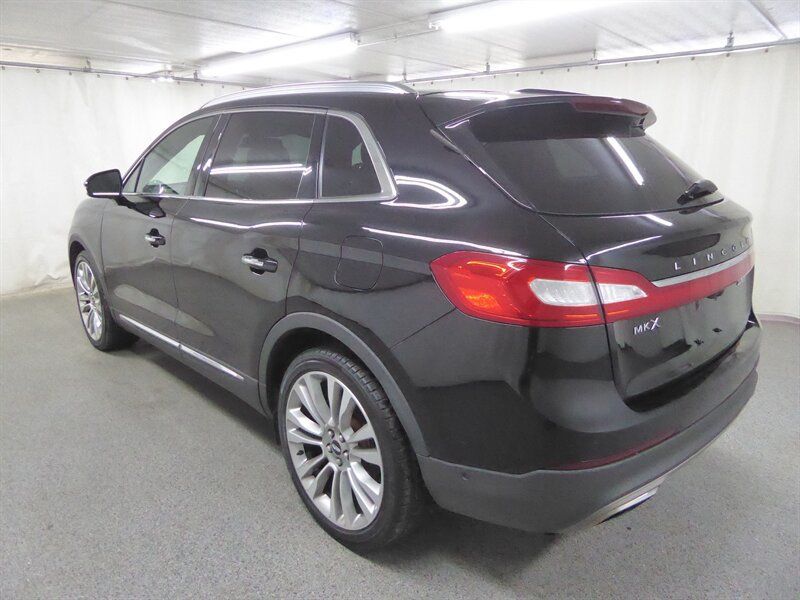 Used 2016 Lincoln MKX Reserve w/ Luxury Package AWD/4WD image 5