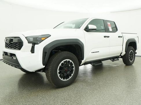 New 2025 Toyota Tacoma TRD Off-Road image 6