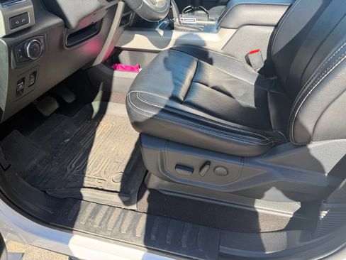 Used 2020 Ford F150 Lariat w/ Equipment Group 502A Luxury AWD/4WD image 18