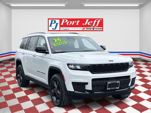 Certified 2025 Jeep Grand Cherokee L Altitude image 2