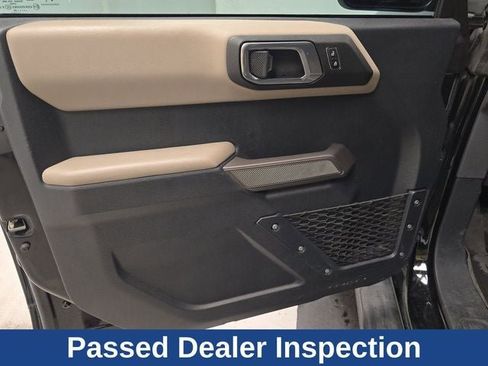 Used 2023 Ford Bronco Wildtrak image 16