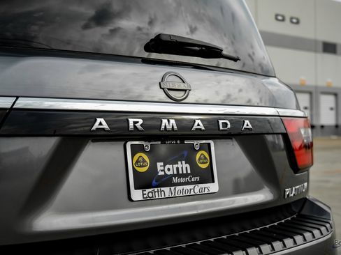 Used 2021 Nissan Armada SL w/ Captain's Chairs Package image 29