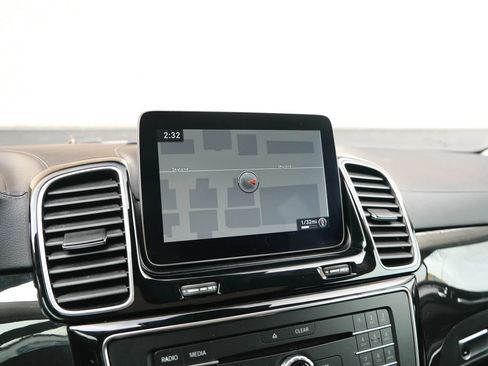 Used 2018 Mercedes-Benz GLS 550 4MATIC w/ Driver Assistance Package image 40