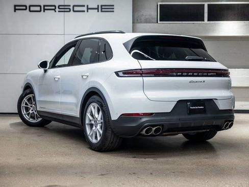Certified 2025 Porsche Cayenne S image 3