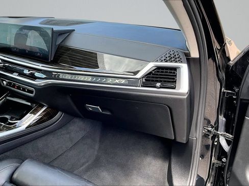 Used 2023 BMW X7 xDrive40i AWD/4WD image 13