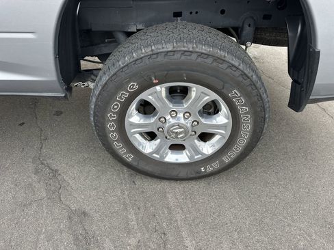 Used 2024 RAM 2500 Big Horn image 16