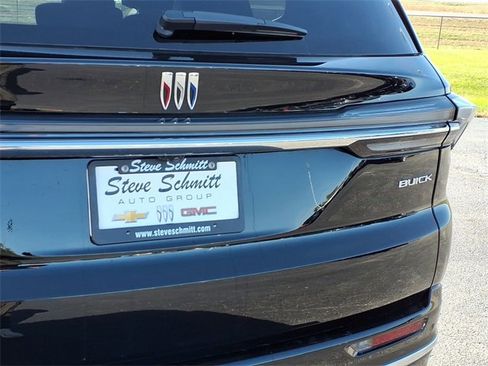 Certified 2025 Buick Enclave Avenir w/ Super Cruise Package image 32