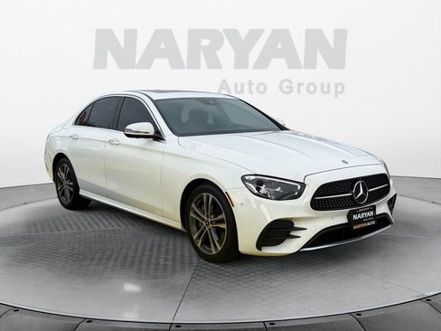 Used 2022 Mercedes-Benz E 350 4MATIC image 2