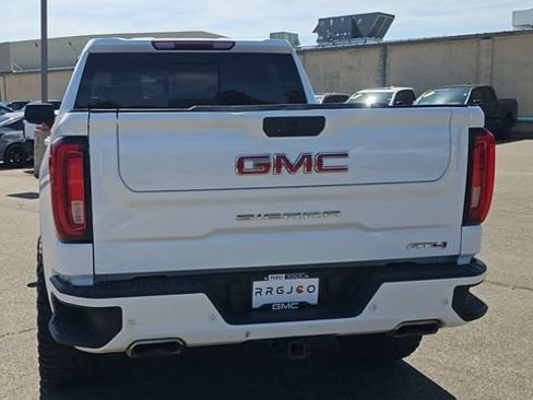 Used 2019 GMC Sierra 1500 AT4 w/ AT4 Premium Package AWD/4WD image 8
