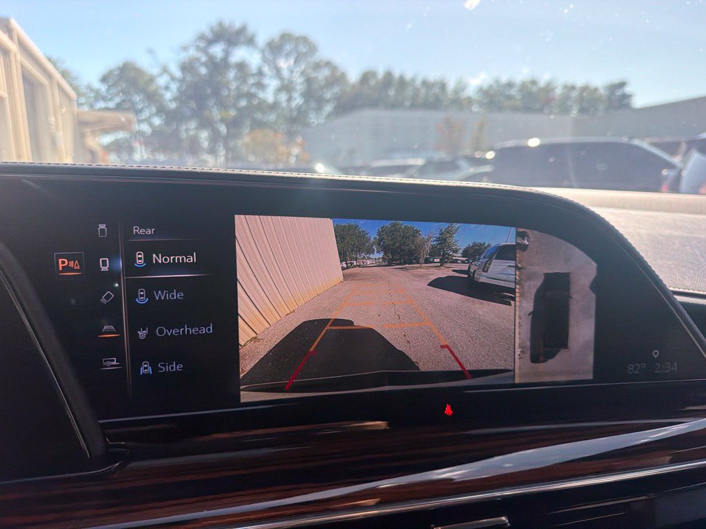 Used 2021 Cadillac Escalade ESV Premium Luxury RWD image 17