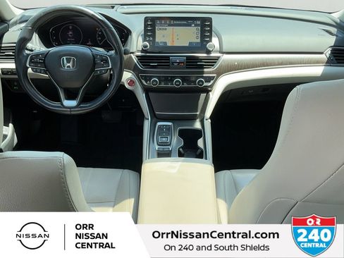 Used 2020 Honda Accord Touring image 15