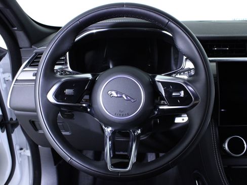 Used 2026 Jaguar F-PACE R-Dynamic S image 22