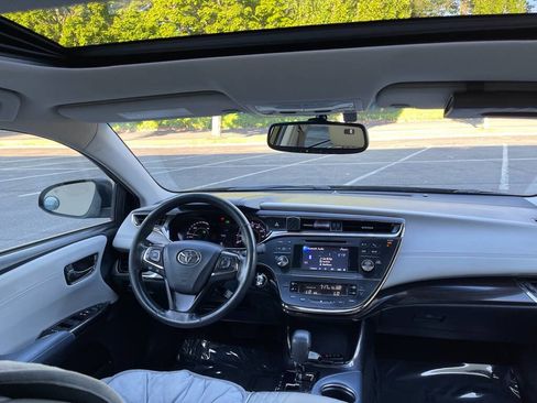 Used 2013 Toyota Avalon XLE Premium image 13
