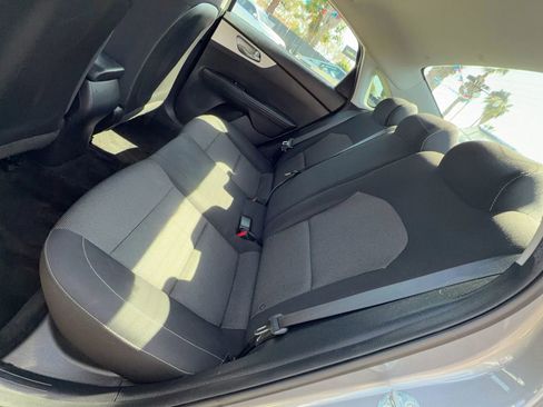 Used 2022 Kia Forte LXS image 27