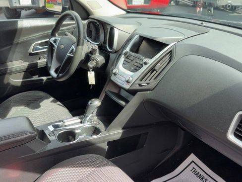 Used 2017 Chevrolet Equinox LT AWD/4WD image 15