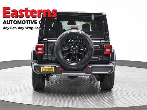 Used 2025 Jeep Wrangler Unlimited Sahara w/ Safety Group AWD/4WD image 6