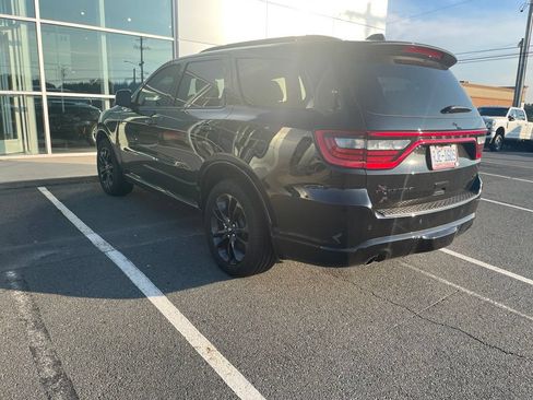 Used 2025 Dodge Durango GT AWD/4WD image 3