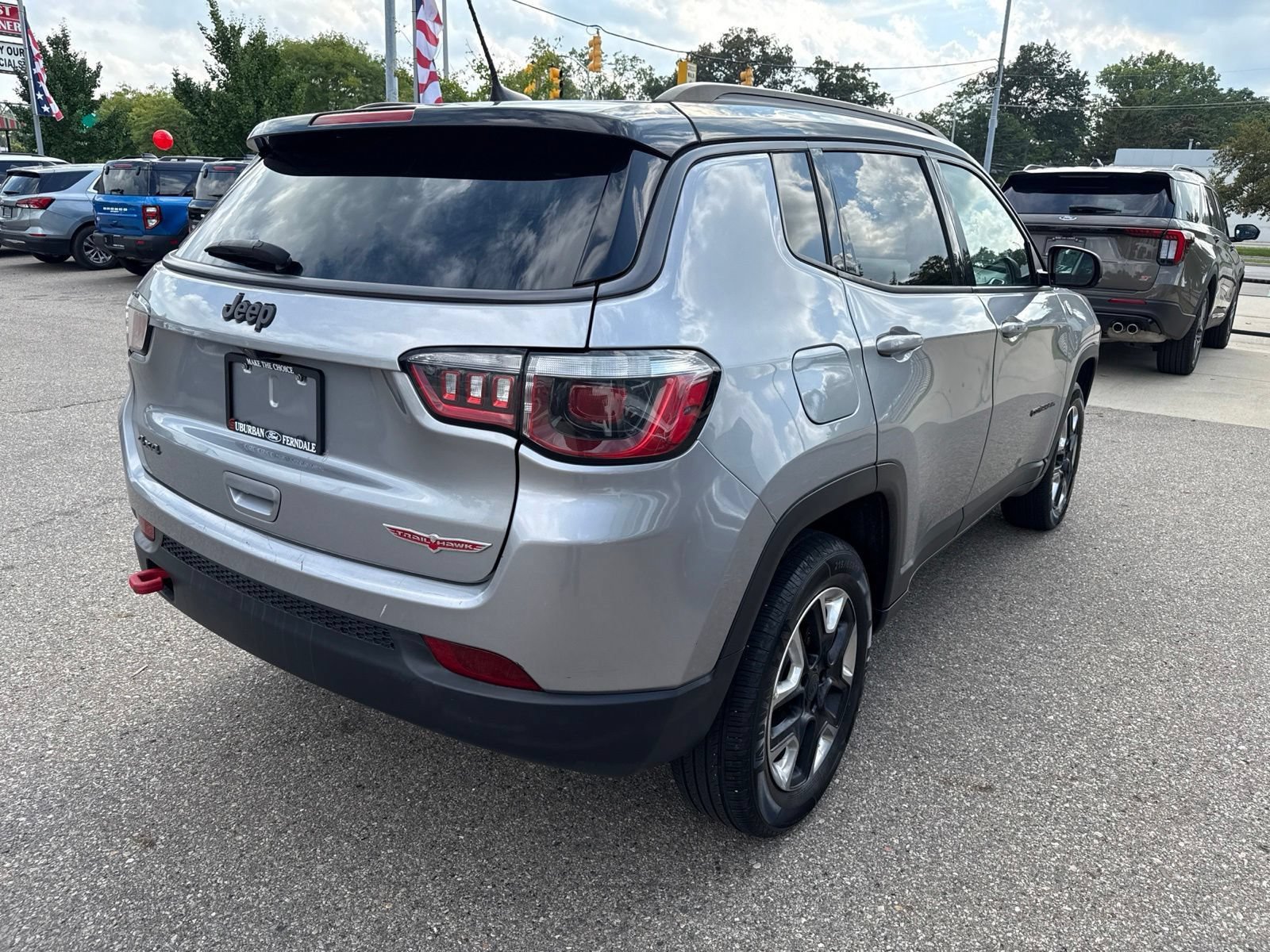 Used 2018 Jeep Compass Trailhawk AWD/4WD image 7