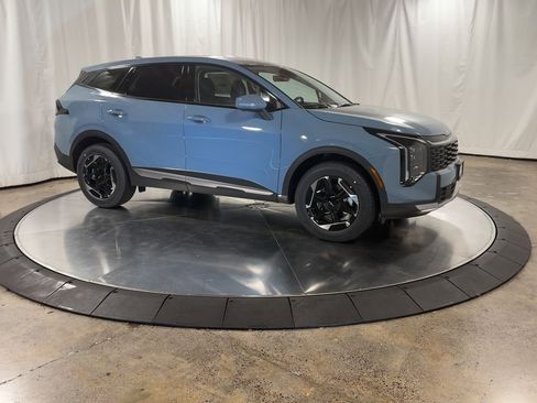 New 2026 Kia Sportage S image 3