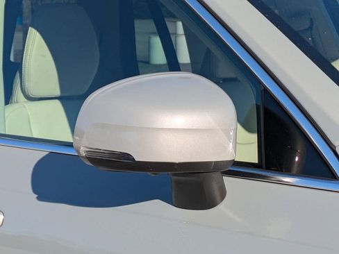New 2026 Volvo XC90 T8 Ultra w/ Protection Package Premier AWD/4WD image 12