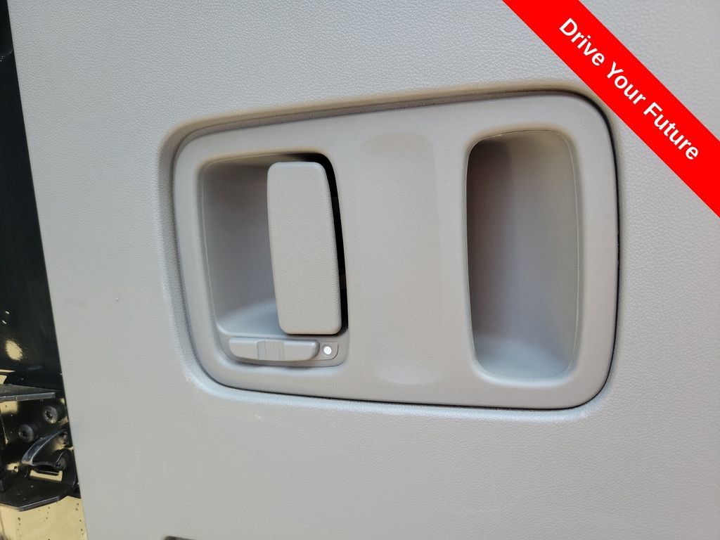 Used 2018 Mercedes-Benz Sprinter 2500 image 22