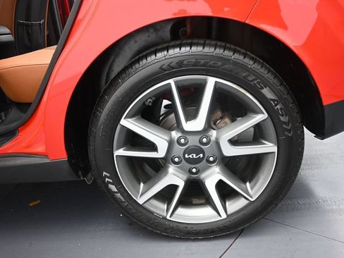 Used 2024 Kia Soul EX w/ Option Group 015 FWD image 34