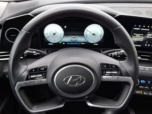 Used 2023 Hyundai Elantra Limited image 20