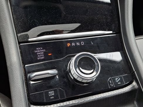 Used 2024 Jeep Grand Cherokee Limited 4xe AWD/4WD image 15