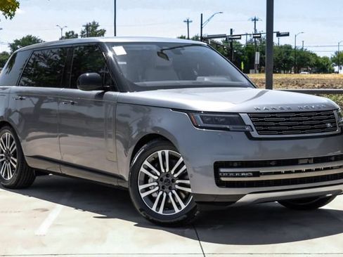 New 2026 Land Rover Range Rover Long Wheelbase SE AWD/4WD image 7