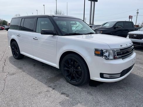 Used 2016 Ford Flex SEL w/ Equipment Group 202A image 2