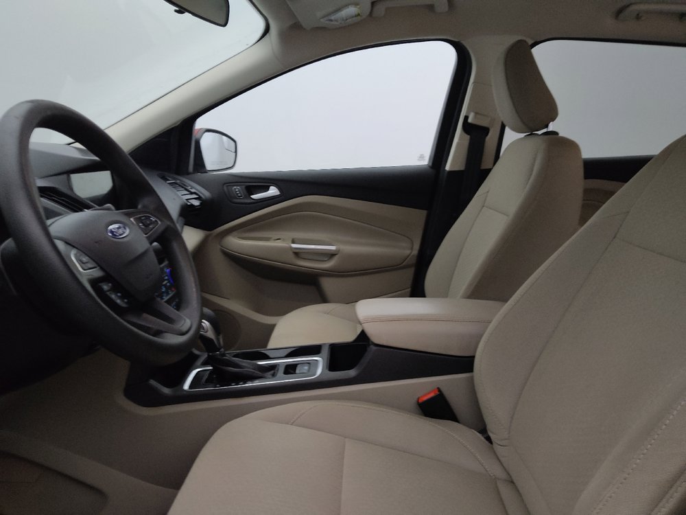 Used 2019 Ford Escape SE FWD image 17