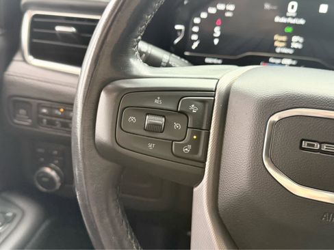 Used 2022 GMC Yukon XL Denali image 20