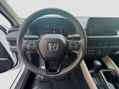 Used 2023 Honda Accord LX image 10