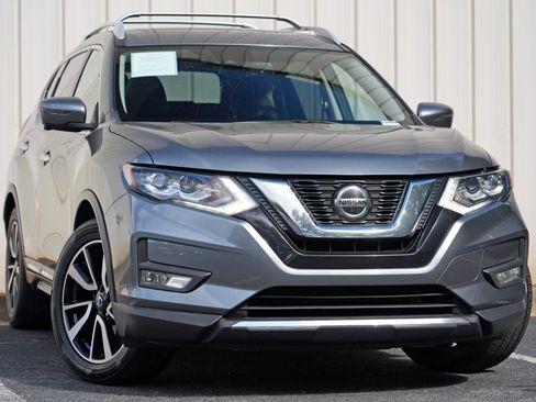 Used 2018 Nissan Rogue SL w/ Premium Package FWD image 2