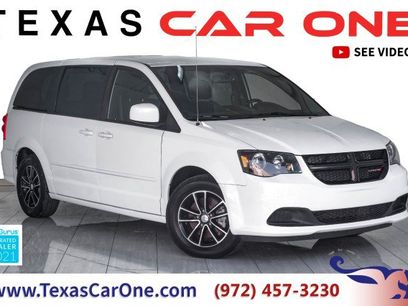 Used 2017 Dodge Grand Caravan SE