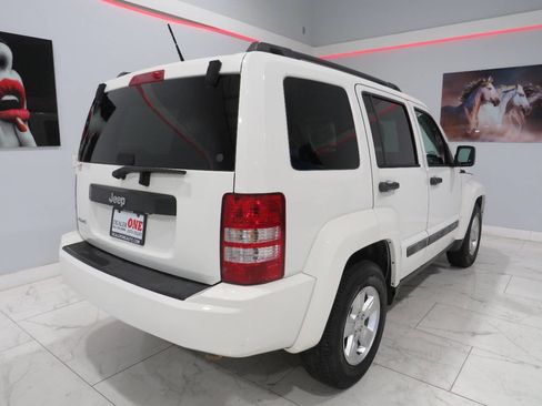 Used 2010 Jeep Liberty Sport w/ Popular Equipment Group image 3