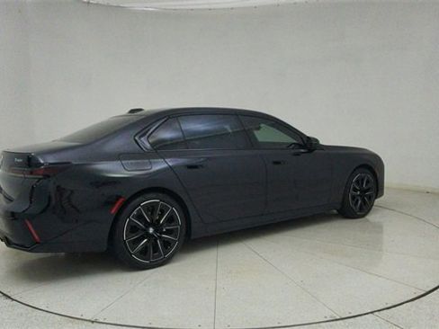 Used 2025 BMW 740i xDrive 740i xDrive w/ Executive Package image 70