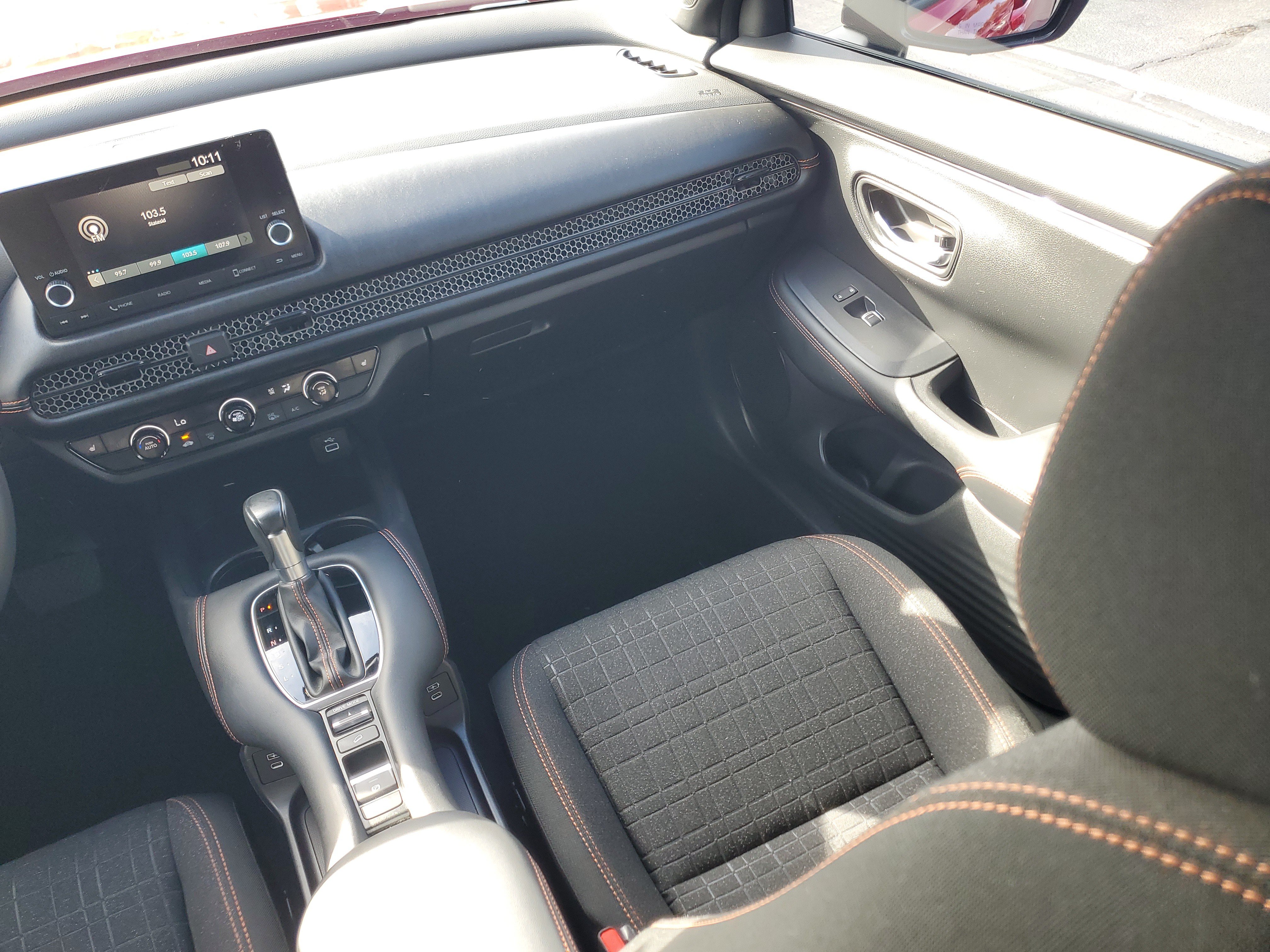 Used 2024 Honda HR-V Sport image 17