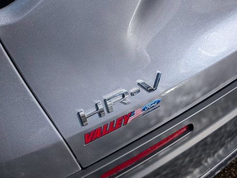 Used 2025 Honda HR-V LX image 12