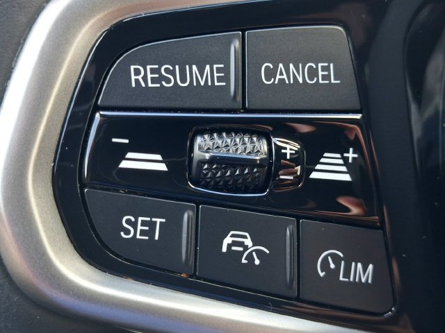 Used 2025 BMW M340i w/ Premium Package RWD image 16