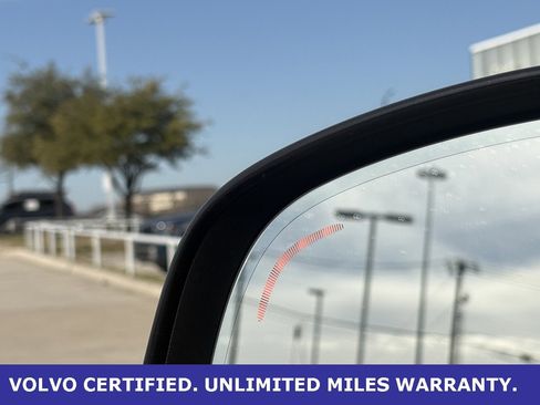 Certified 2023 Volvo XC40 B4 Plus w/ Protection Package Premier image 9