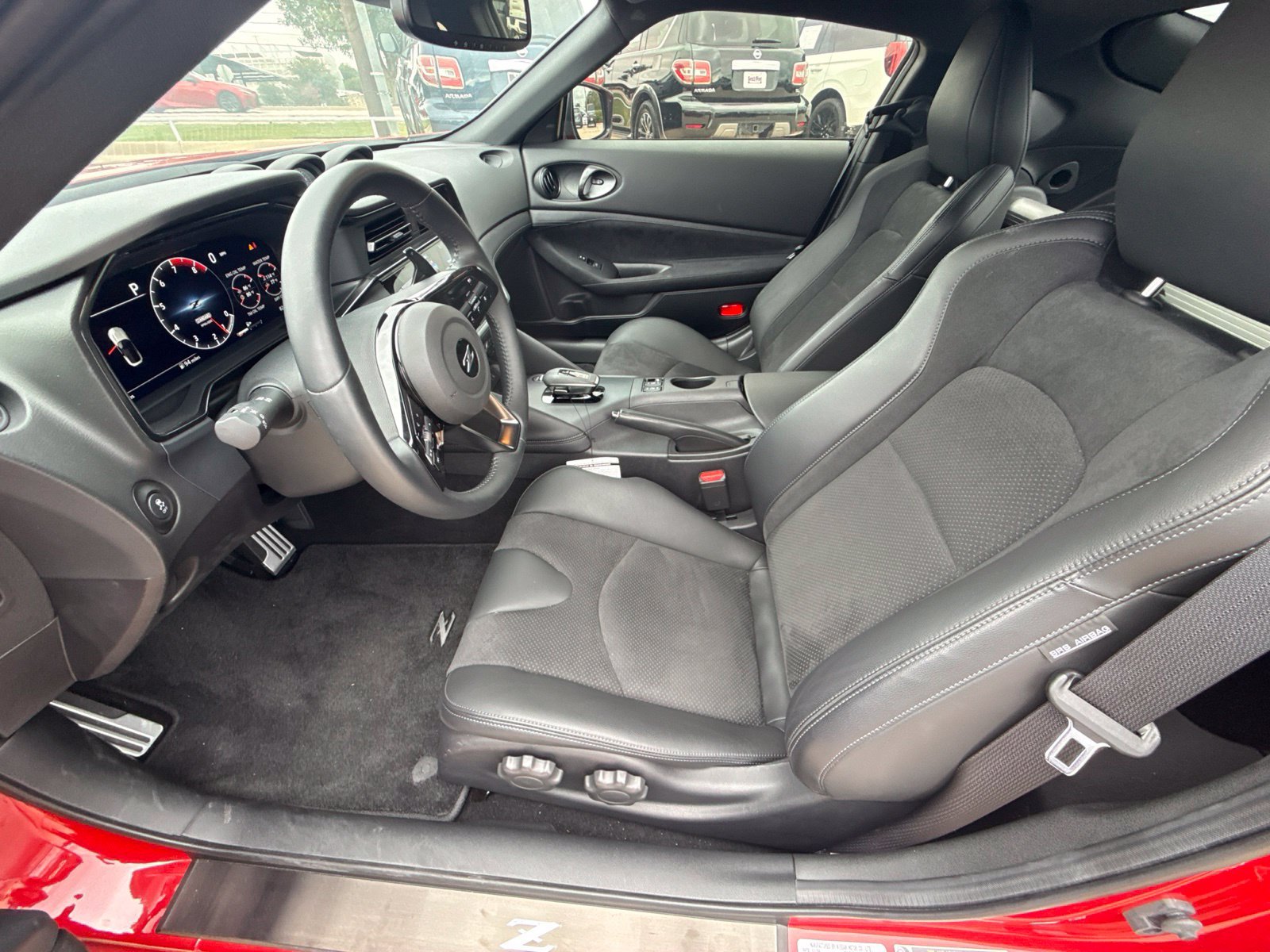 Used 2025 Nissan Z Performance w/ Floor Mat Package RWD image 10