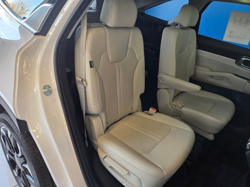 Used 2025 Kia Sorento EX w/ Panoramic Sunroof Package AWD/4WD image 31