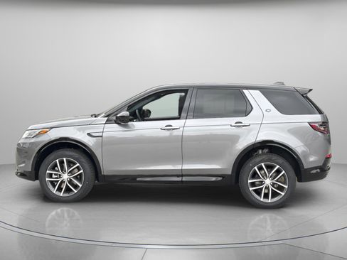 Used 2025 Land Rover Discovery Sport Dynamic SE image 2
