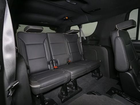 Used 2022 GMC Yukon XL SLT w/ SLT Premium Package AWD/4WD image 22