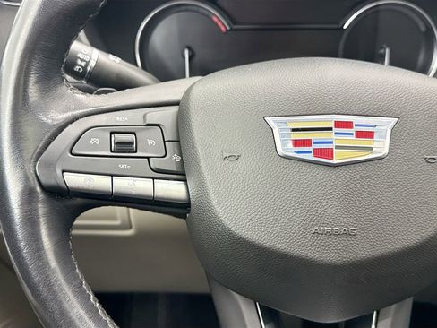 Used 2022 Cadillac XT4 Luxury w/ Driver Awareness Package image 11