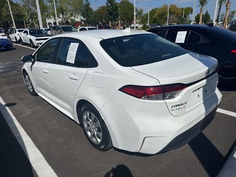 Used 2023 Toyota Corolla LE image 6