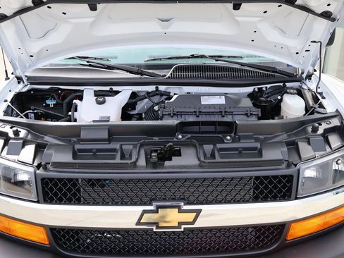 New 2025 Chevrolet Express 3500 Extended w/ Driver Convenience Package image 30