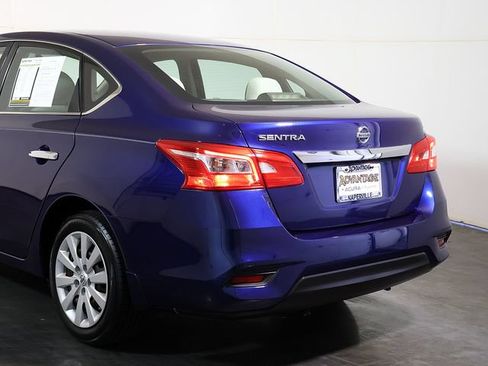 Used 2016 Nissan Sentra S FWD image 11